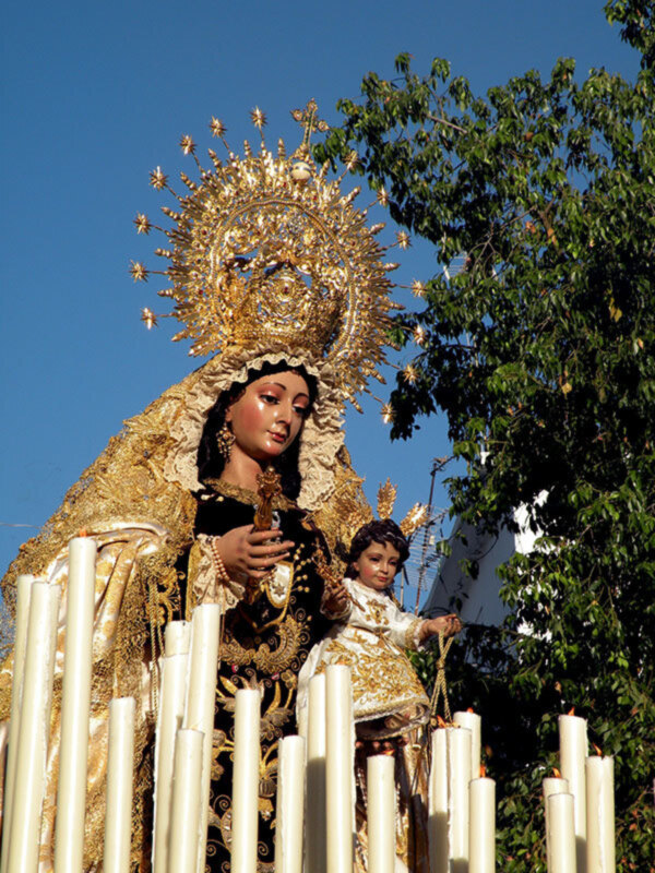 Procesión  de la Virgen del Carmen de San Leandro de Sevilla.