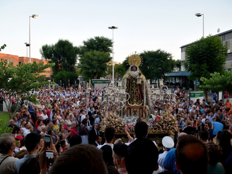 El barrio de las Huerta se vuelca con su Virgen del Carmen