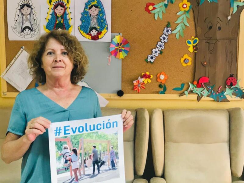 La Asociación AFA Faro de Chipiona conmemora el Día Mundial del Alzheimer con mesas informativas y actividades para los mayores