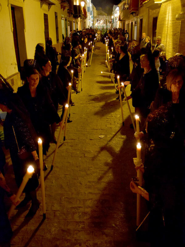 Hoy es Jueves Santo en Alcalá del Río con actos en las redes sociales.