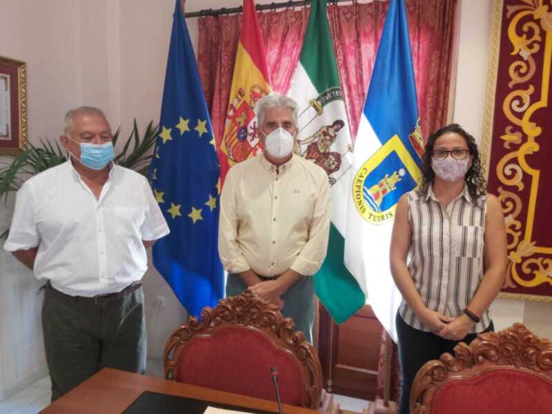 CAND Chipiona y Ayuntamiento firman un código de conducta ambiental presentado por el club
