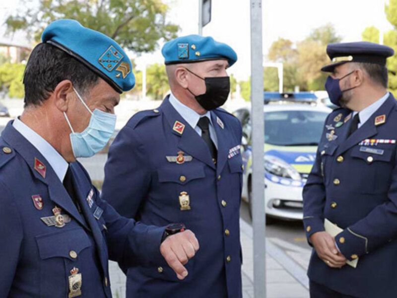 En el acto de la medalla de la ciudad asistió una representación de las Unidades del Ejercito de Aire ubicado en Sevilla
