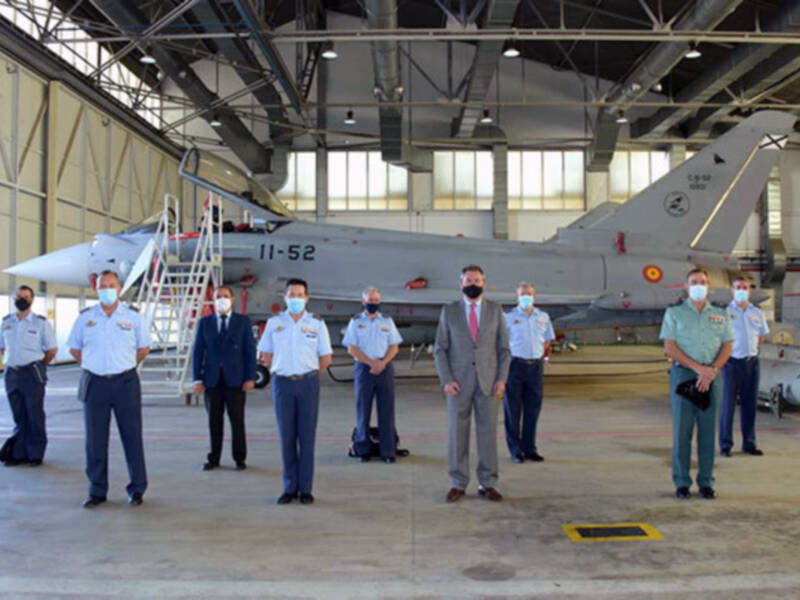 La primera de las ponencias corrió a cargo del coronel Juan Antonio de la Torre Valentín, destinado en la División de Planes del Estado Mayor del Aire