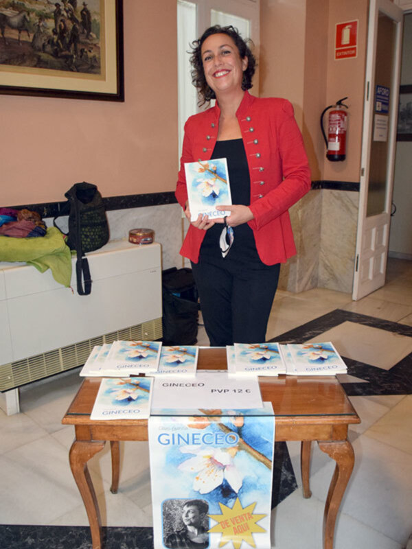 Presentación del poemario 'Gineceo' en el Excmo. Ateneo hispalense