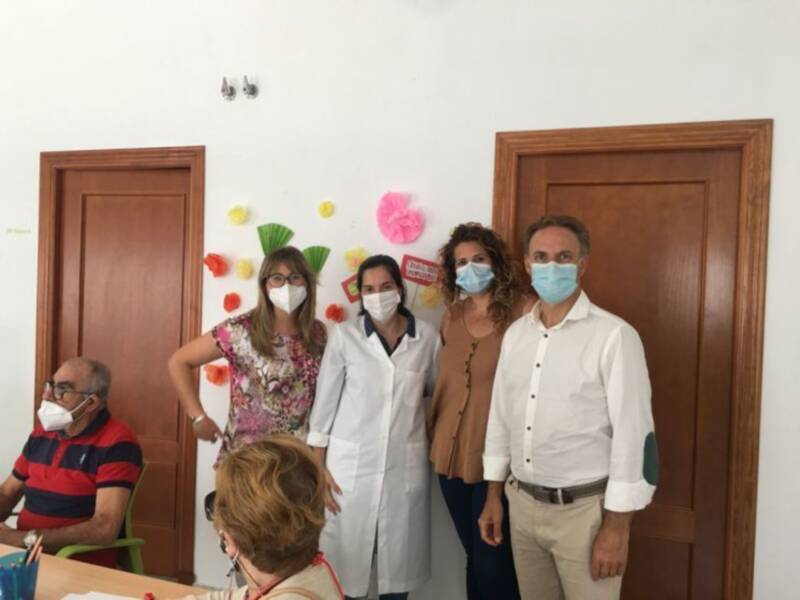 El área de Bienestar Social de Diputación colaborará con el Centro Vita Chipiona aportando material para los mayores