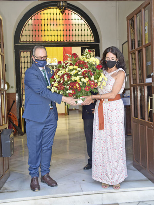 La RLNE en Sevilla participó en el acto homenaje a los caídos en Filipina, Cuba y Puerto Rico.