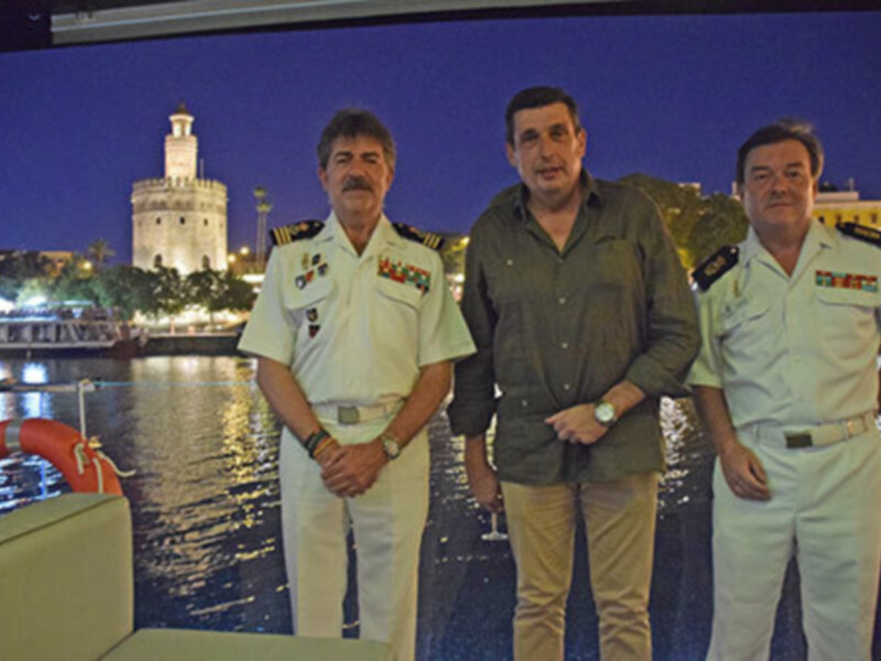 La Real Liga Naval Española, paseo por el Guadalquivir por la festividad de la Virgen del Carmen