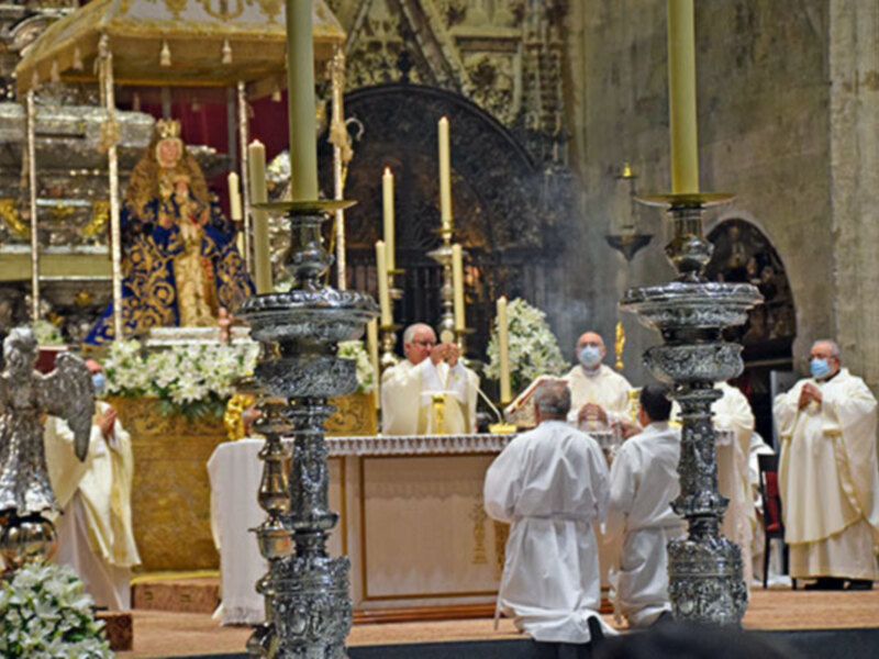 Comienza la novena a la Virgen de los Reyes de Sevilla