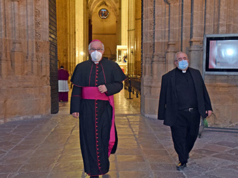 Da comienzo la novena a la Virgen de los Reyes  en la  Catedral de Sevilla.