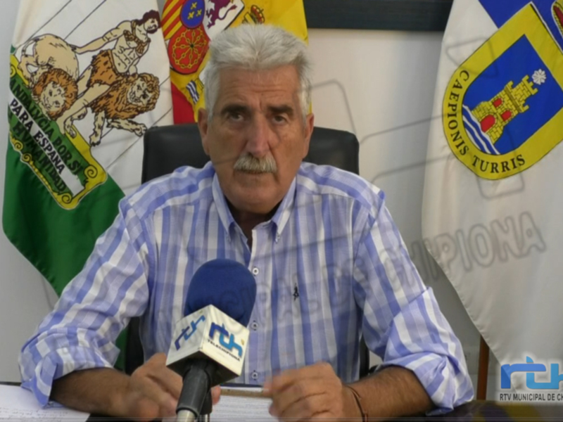 Aparcero anuncia el interés de empresas en construir un parking subterráneo en los terrenos del Muelle y una residencia de mayores