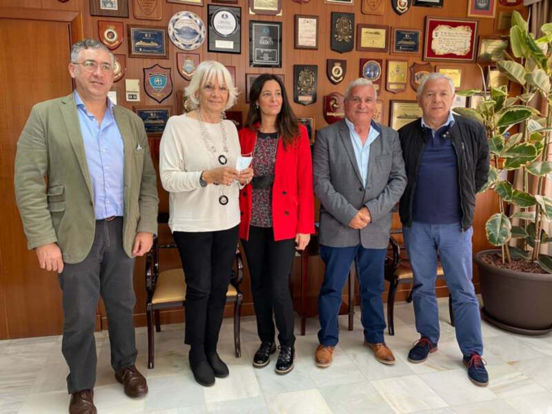 ACITUR presenta a la presidenta de Autoridad Portuaria de Cádiz un proyecto para traer turistas de crucero a la localidad 