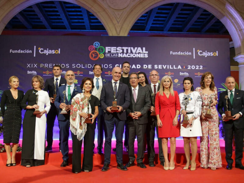 El alcalde de Sevilla, Antonio Muñoz, quien ha asistido al acto de entrega  de los XIX Premios Solidarios del Festival de las Naciones.