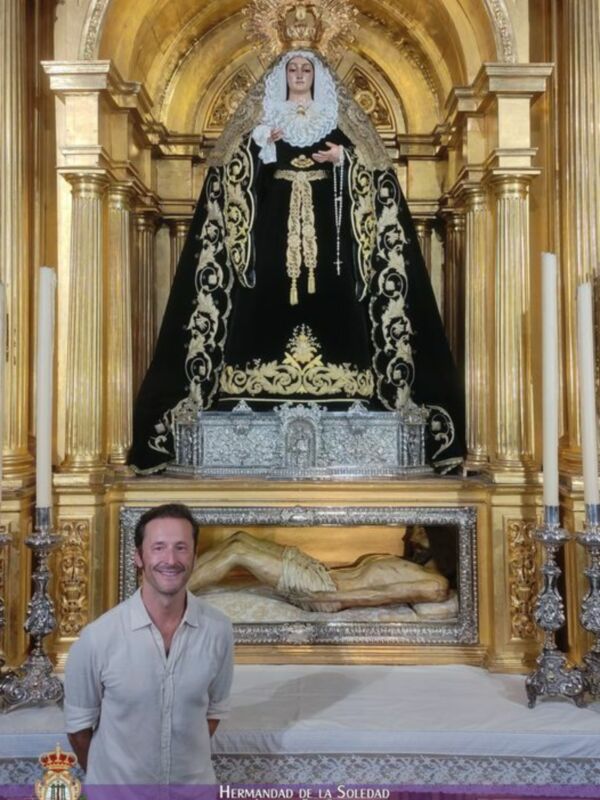 Javier Aguilar Cejas, cartelista de la Semana Santa de la Hermandad de la Soledad de Alcalá del Río.