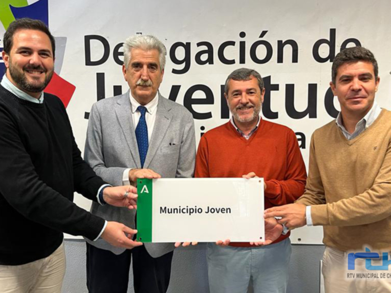 Chipiona cuenta desde hoy con el distintivo ‘Municipio Joven’ que otorga la Junta de Andalucía