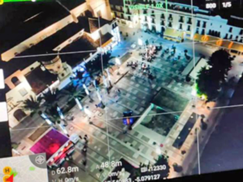 La policía local del pueblo sevillano de Écija utiliza drones para sancionar a quienes orinen en la calle de la localidad