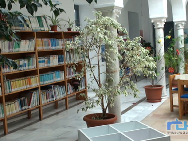 Una subvención de la Junta de 2.040 euros permitirá ampliar los fondos bibliográficos de la biblioteca municipal de Chipiona