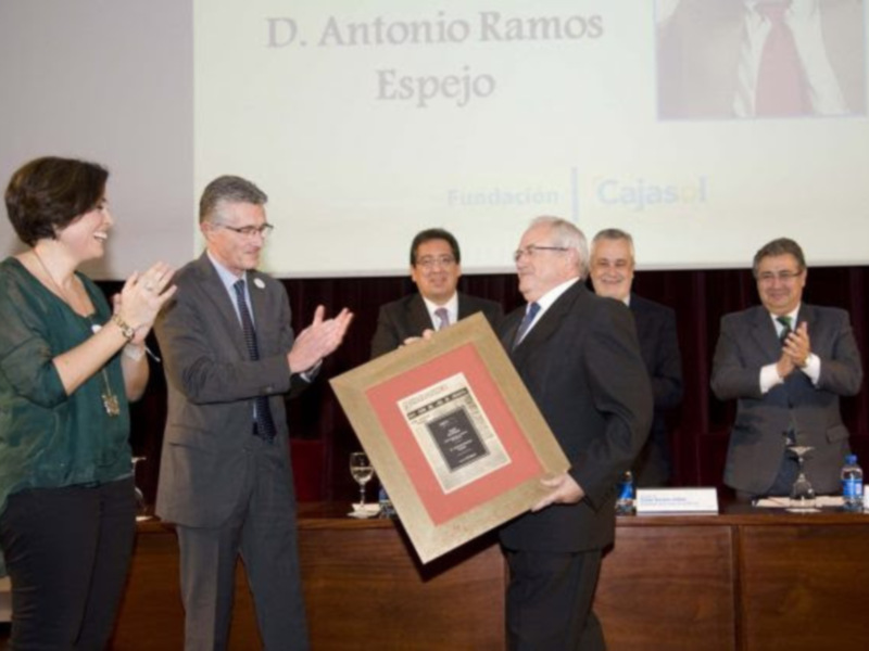 Fallece Antonio Ramos Espejo, figura clave de la renovación del periodismo andaluz