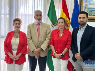 La Diputada Ana Moreno se reúne con el Alcalde de Chipiona Luis Mario Aparcero para iniciar líneas de colaboración entre ambas administraciones