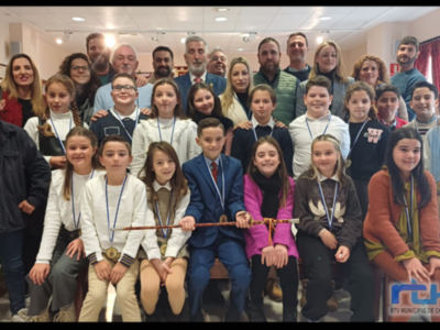 18 alumnos y alumnas presentan propuestas para mejorar Chipiona en la sesión plenaria infantil que celebra el Día de la Constitución