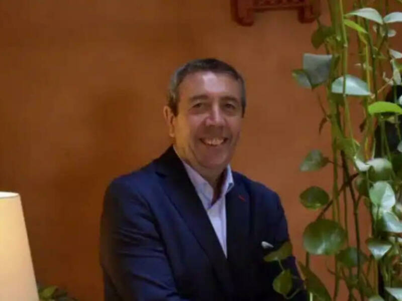 Guillermo Sánchez, premio 'Semana Santa de Sevilla de las Letras'