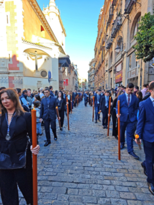 El Cristo de la Redención presidió el Vía-crucis de las Hermandades de Sevilla que fue hasta la Catedral hispalense