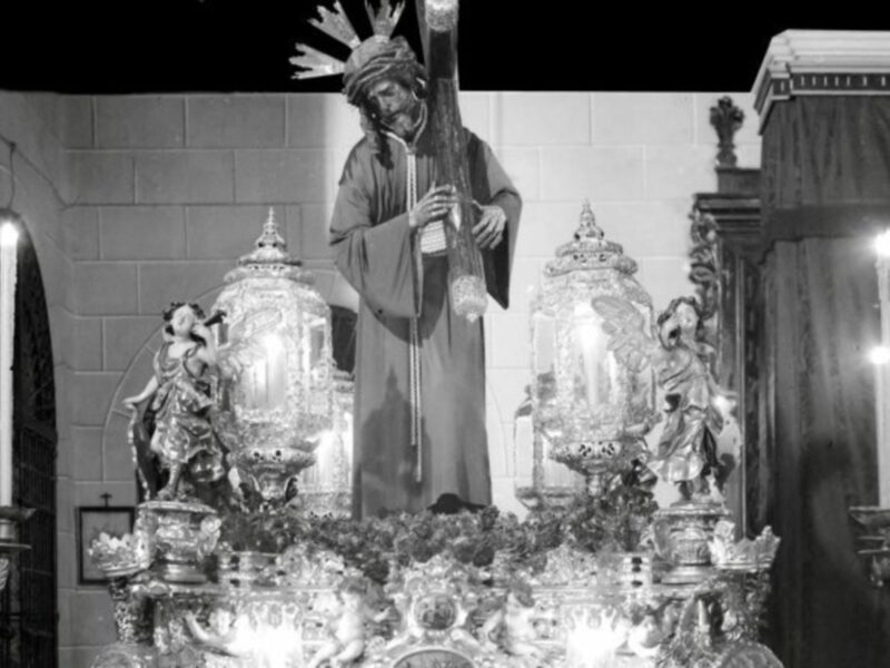 “La Semana Santa de Manuel Albarrán. El fotógrafo de las cofradías de Sevilla” se presenta en el Ayuntamiento