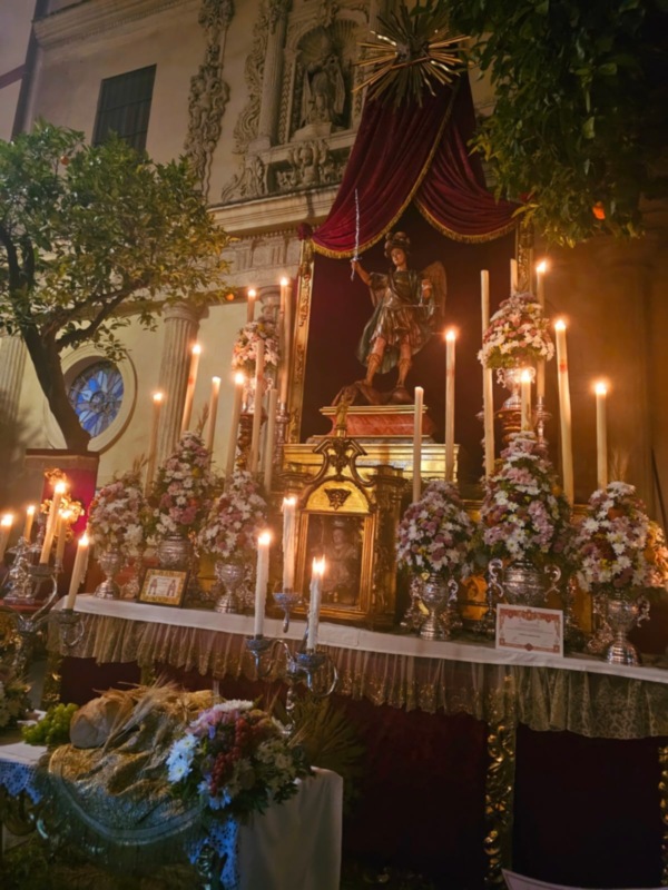 Altar del Corpus de la Hermandad Siete Palabras en Sevilla primer premio 