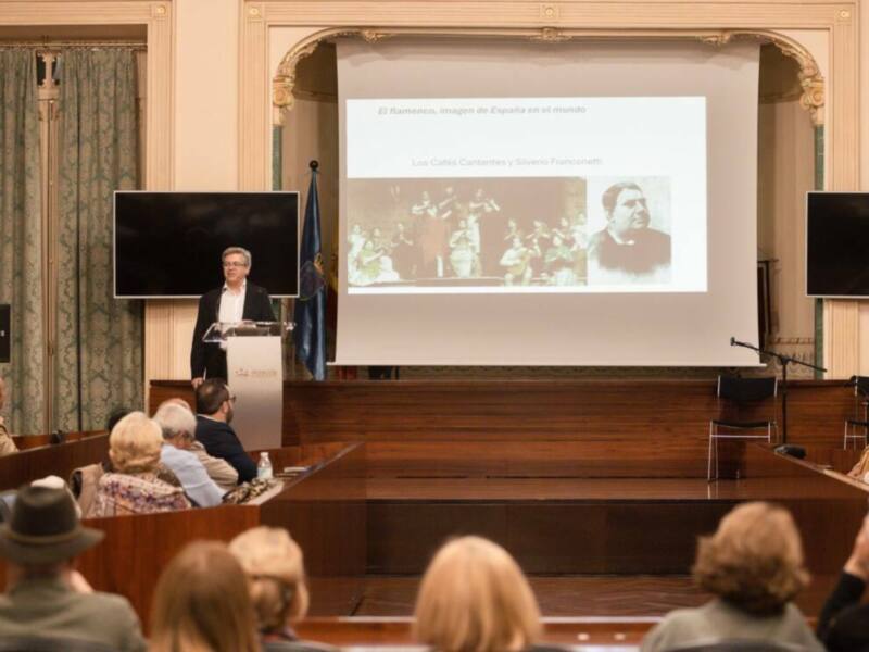 Badajoz acoge la conferencia "El flamenco, imagen de España en el mundo" por Ildefonso Vergara