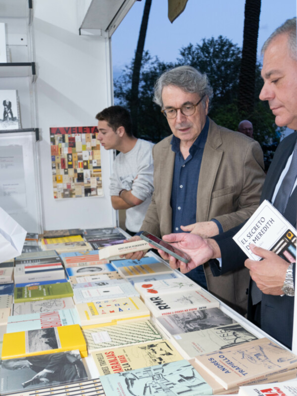 AGENDA DE LA FERIA DEL LIBRO DE SEVILLA PARA EL FIN DE SEMANA DEL 2 y EL 3 DE NOVIEMBRE: RETOMAMOS LA ACTIVIDAD EN LOS JARDINES DE MURILLO
