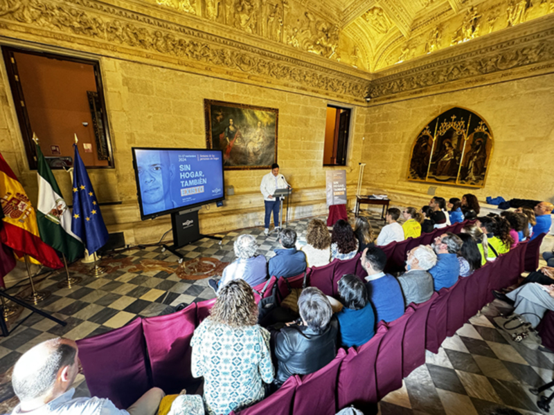 Eventos y mesas redondas en Sevilla para apoyar a las personas sin hogar