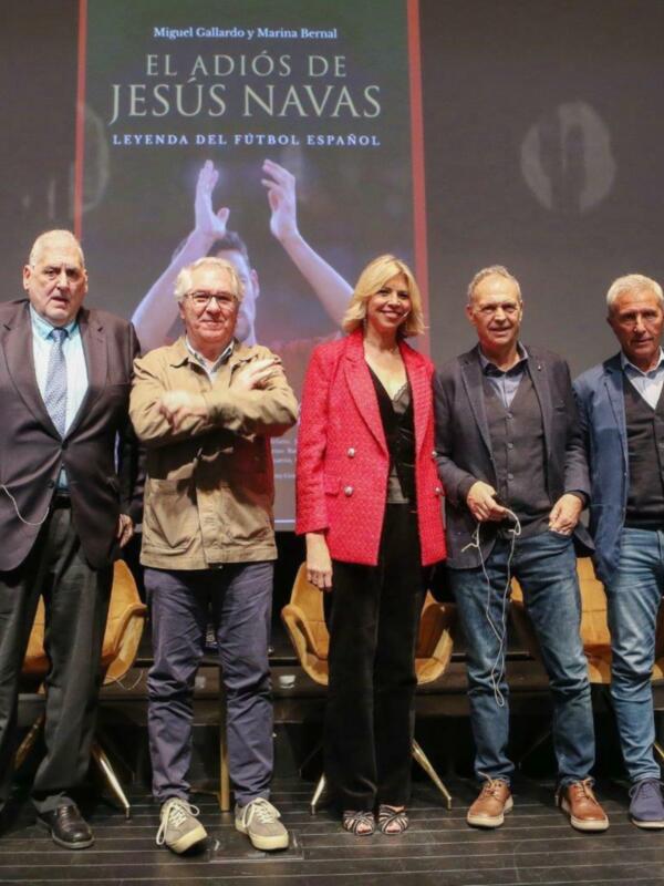 Joaquín Caparrós y Pablo Blanco presentaron el libro El adiós de Jesús Navas (Vídeo)
