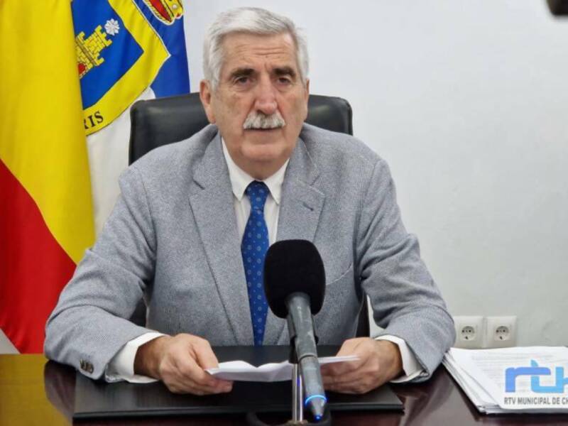 La Corporación chipionera acuerda refinanciar la deuda municipal con el Instituto de Crédito Oficial