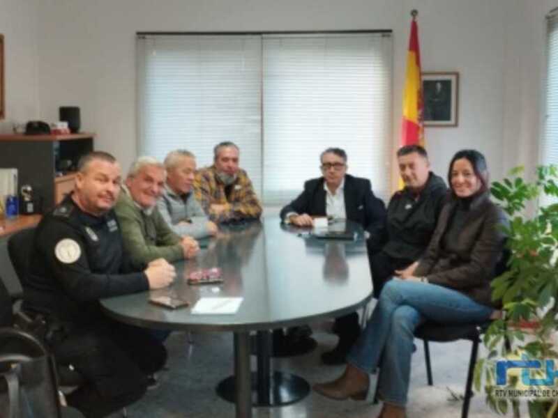 Acitur y Centro Comercial abierto valoran positivamente la primera toma de contacto con el nuevo Jefe de Policía Local de Chipiona