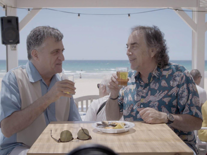 "El Selu" rememora su vida en el Carnaval de Cádiz, en el documental "El que la lleva la entiende"
