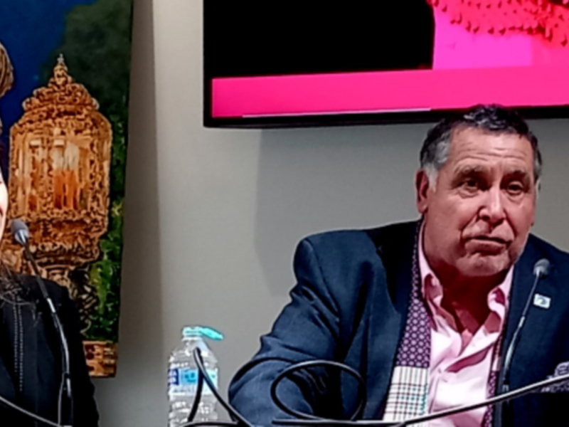 Antonio Santiago y Montserrat Altemir reflexionan sobre el impacto físico del trabajo costalero