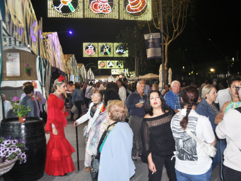 Chipiona inauguró su IV Feria del Moscatel con todo éxito