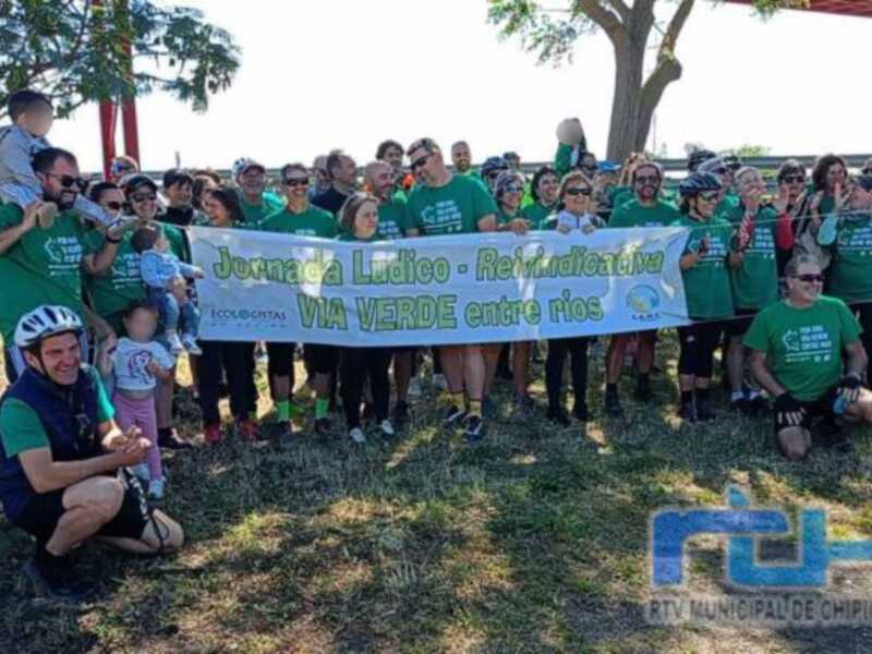 Una marcha en bicicleta reivindica la construcción completa de la Vía Verde Entre Ríos y denuncia la parálisis de las administraciones 