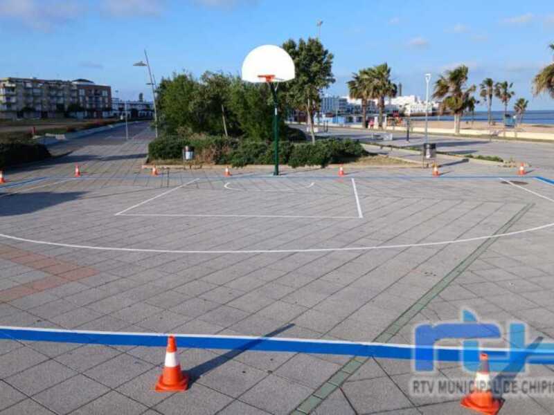Deportes concluye el nuevo espacio de baloncesto del paseo de la Cruz del Mar-El Muelle