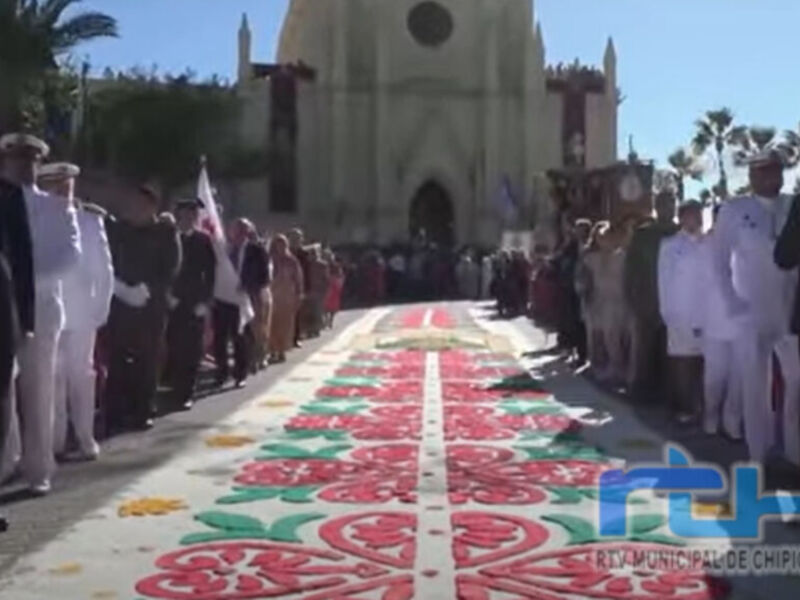Belenistas y Vía Franciscana TAU en plenos preparativos para la realización de la alfombra de sal del día de la Virgen de Regla
