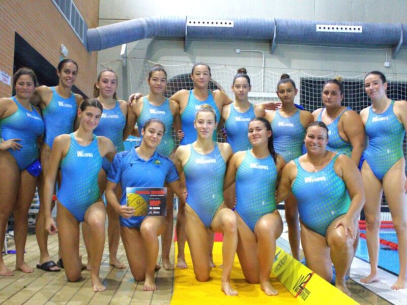 Demasiado líder para las chicas del Club Waterpolo Dos Hermanas PQS en Primera Nacional