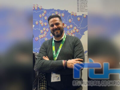 Chipiona mantiene una presencia institucional discreta en FITUR 2026 en señal de respeto tras el accidente de Adamuz