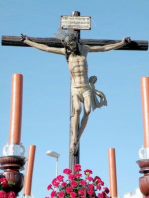 La Parroquia de Santa María de la Asunción,de Alcalá del Río centro de la fe ribereña con la Misa del Buen Fin