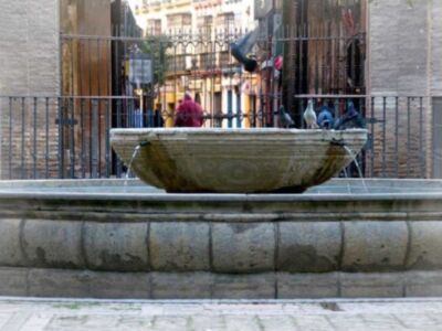 La fuente del Patio de los Naranjos, de Sevilla,  mil años de historia entre el Islam y el Cristianismo