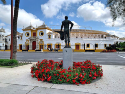 La Feria de Abril y San Miguel ya tiene carteles, tradición, figuras y juventud en La Maestranza