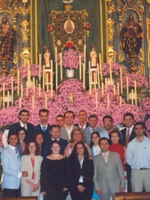 Homenaje al Coro del Rocío de Gines en el 35 aniversario de su fundación