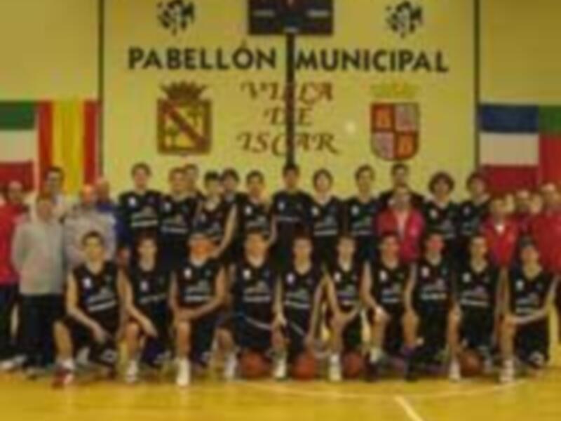 Los seleccionadores cadetes analizan el trabajo del Puente