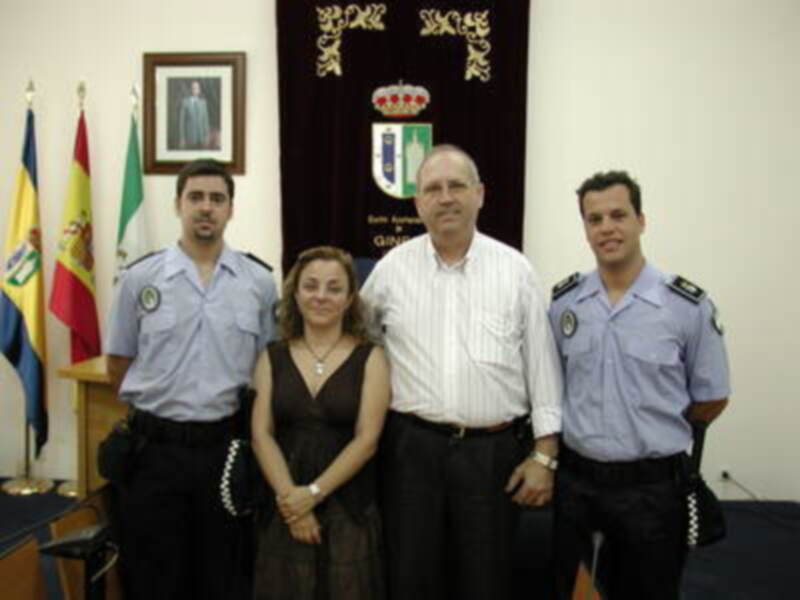 Dos nuevos agentes se incorporan a la Policía Local de Gines