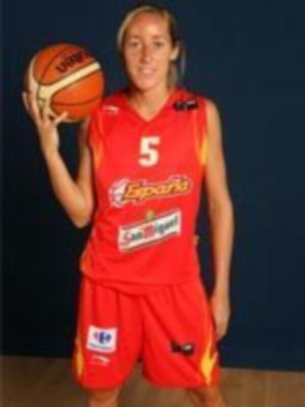 Marta Fernández: Mi afición al baloncesto viene de familia