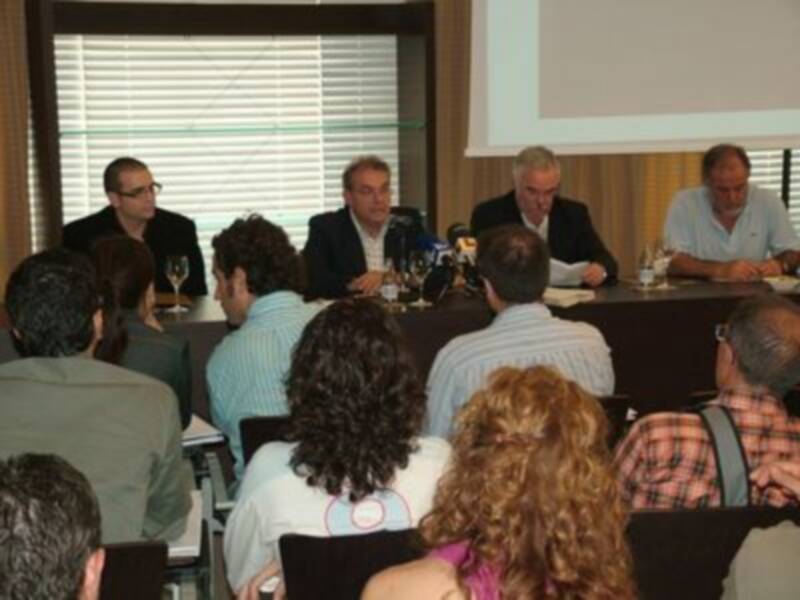 Alrededor de 100 técnicos participan en un curso sobre mantenimiento de instalaciones deportivas en Almería