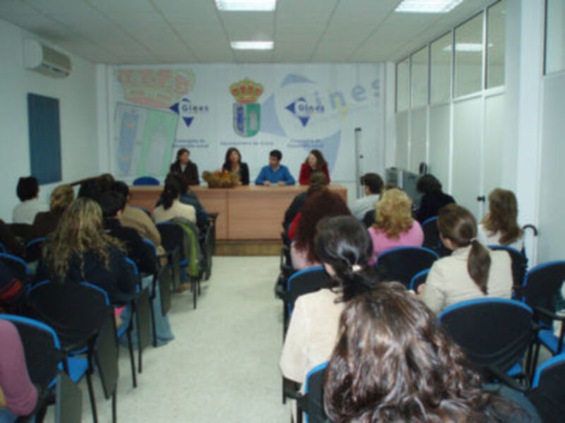 Se inicia el programa Insertia, que beneficiará a 80 desempleados de Gines